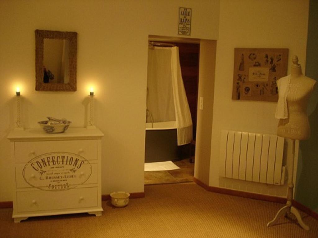 Au Fil De Soi 호텔 Vezenobres 객실 사진